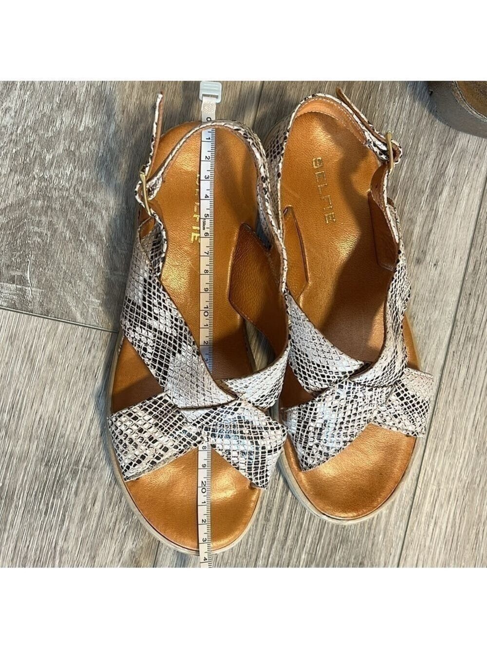 SELFIE Faux Snakeskin Vegan Low Wedge Sandal Criss Cross Straps, Size 36 (5.5) - Picture 10 of 10